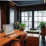 H11 Aparthotel