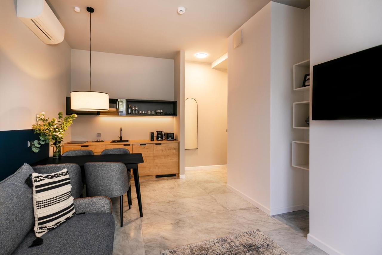 H11 Hotel apartamentowy 5*
