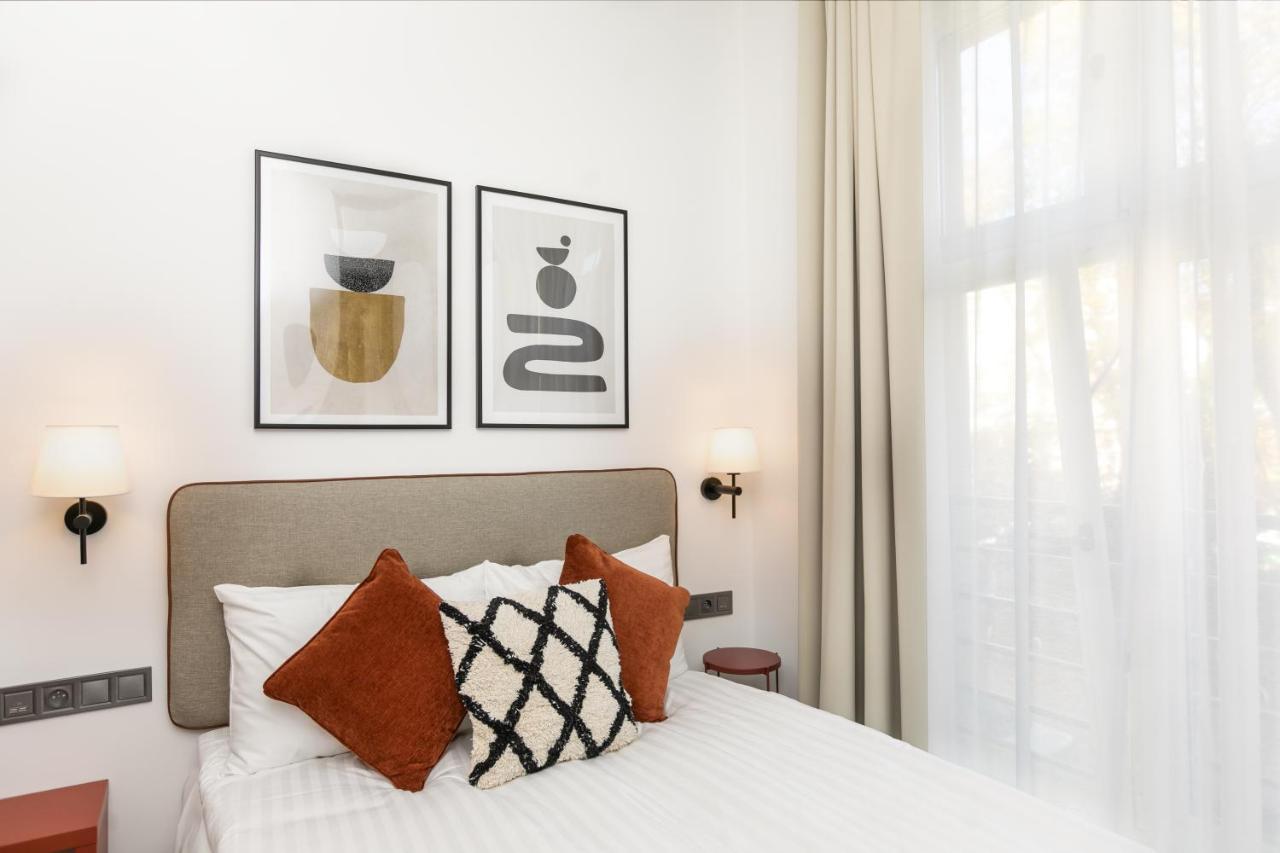 H11 Hotel apartamentowy 5*