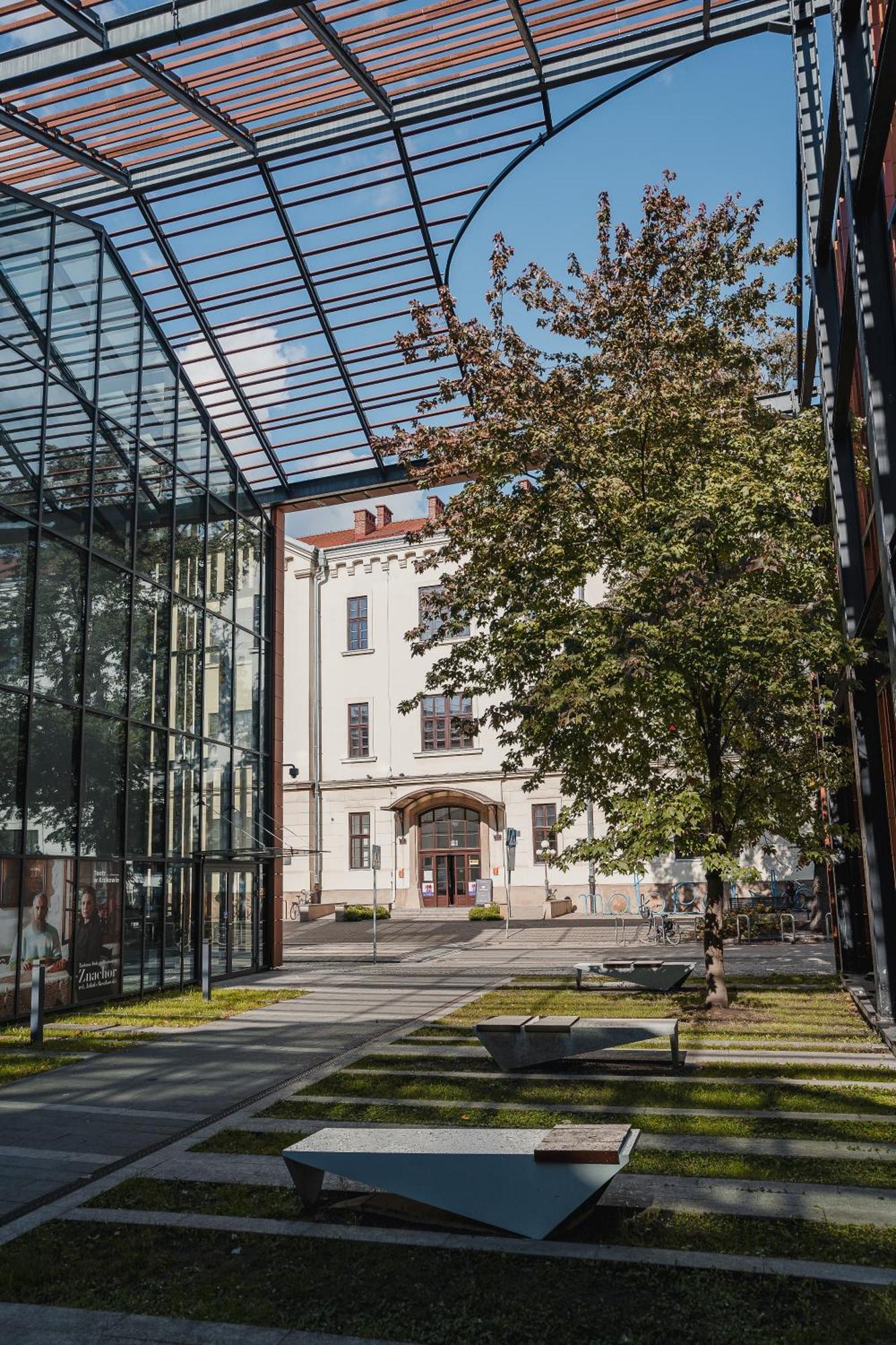 H11 5* Kraków